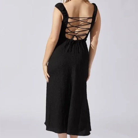 NWT ASTR the Label Crinkle Shoulder Midi Dress Black Women’s M - Picture 13 of 13